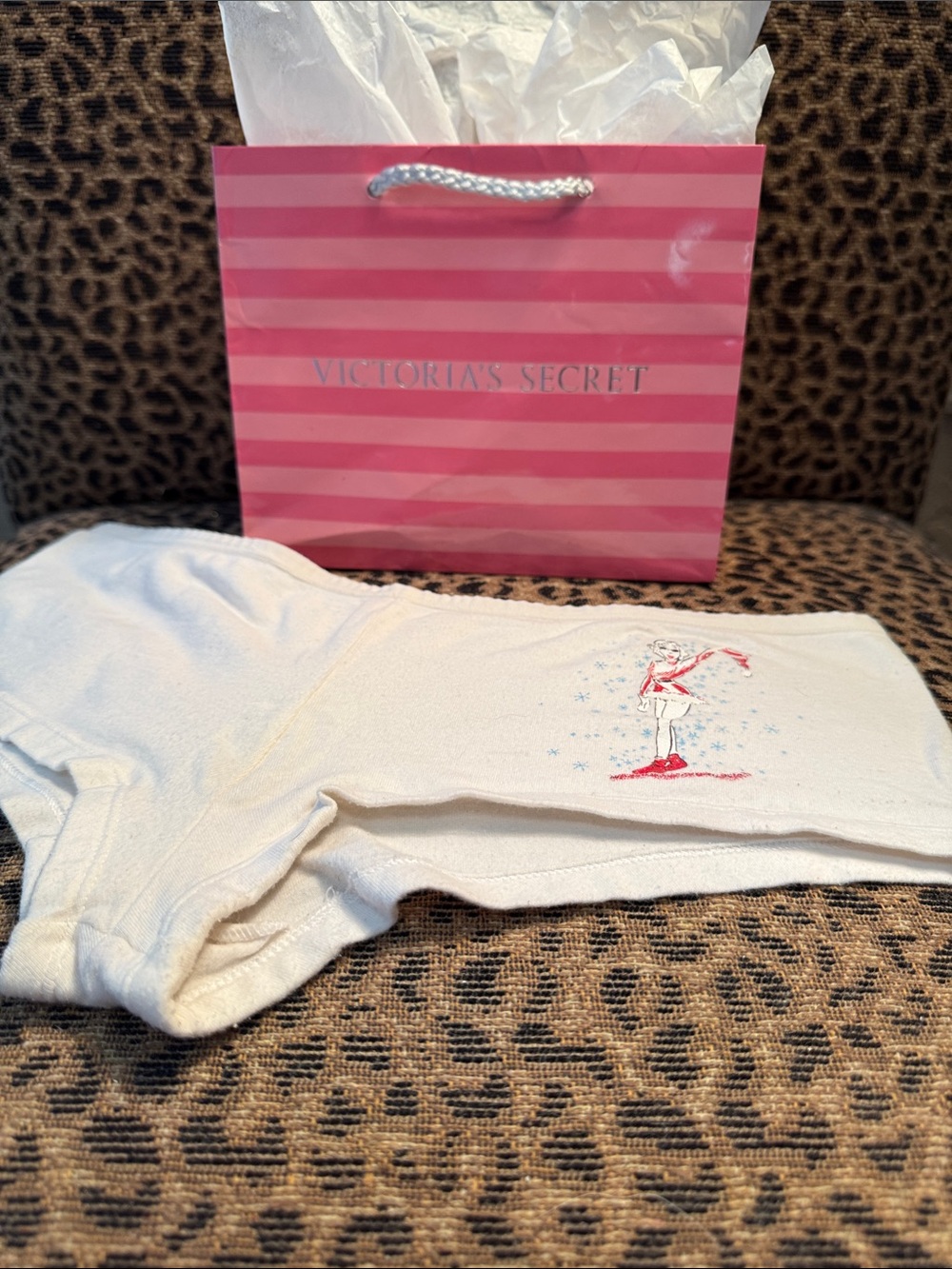 Victoria's Secret Cream Lounge Shorts with Red & Light Blue Skater Embroidery